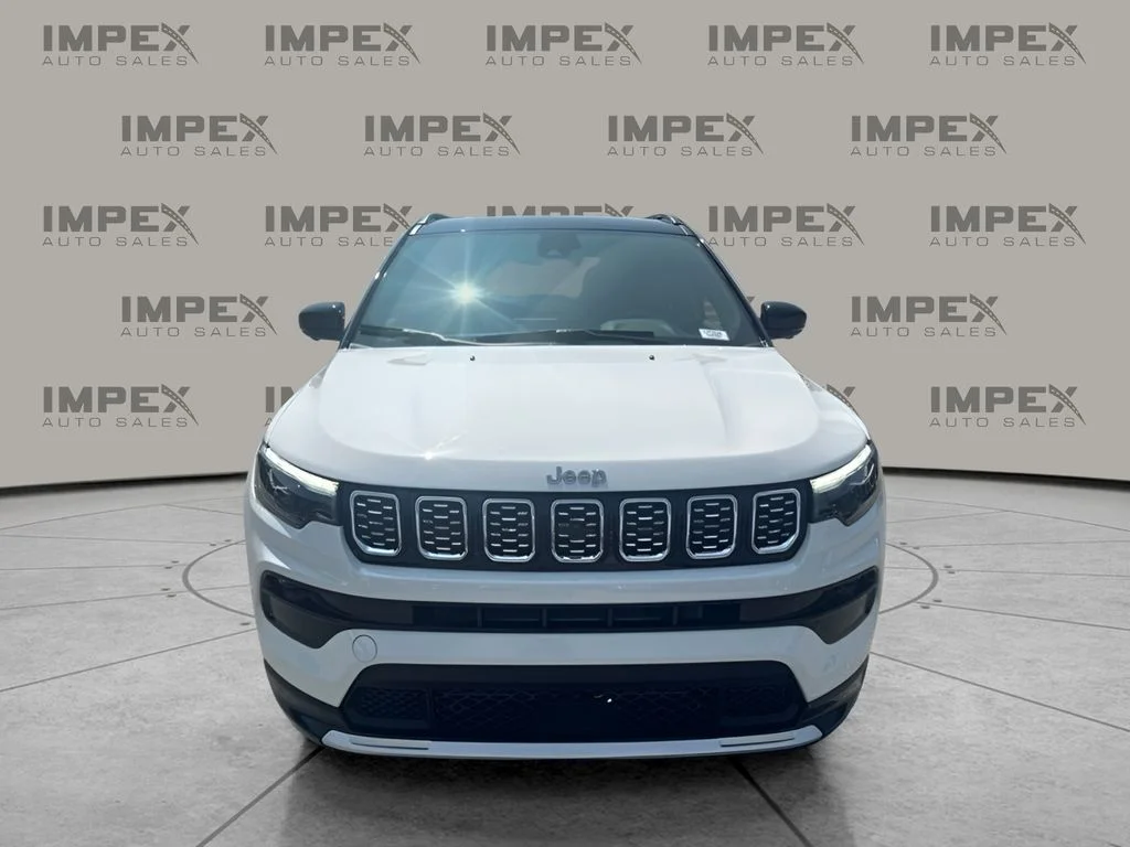 Used 2025 White Jeep Limited image 8