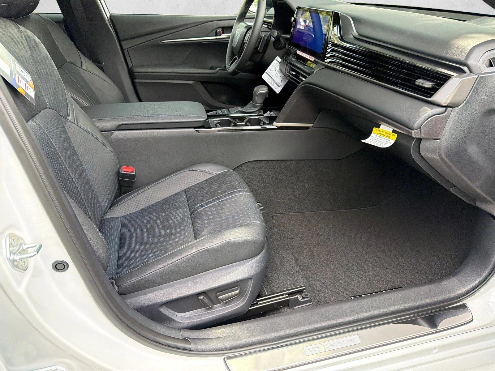 New 2026 Wind Chill Pearl Toyota XSE image 13
