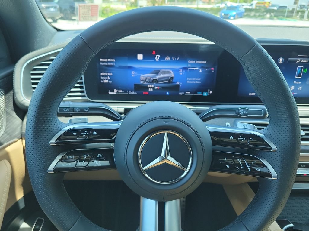 Used 2026  Mercedes-Benz GLS 450 image 29