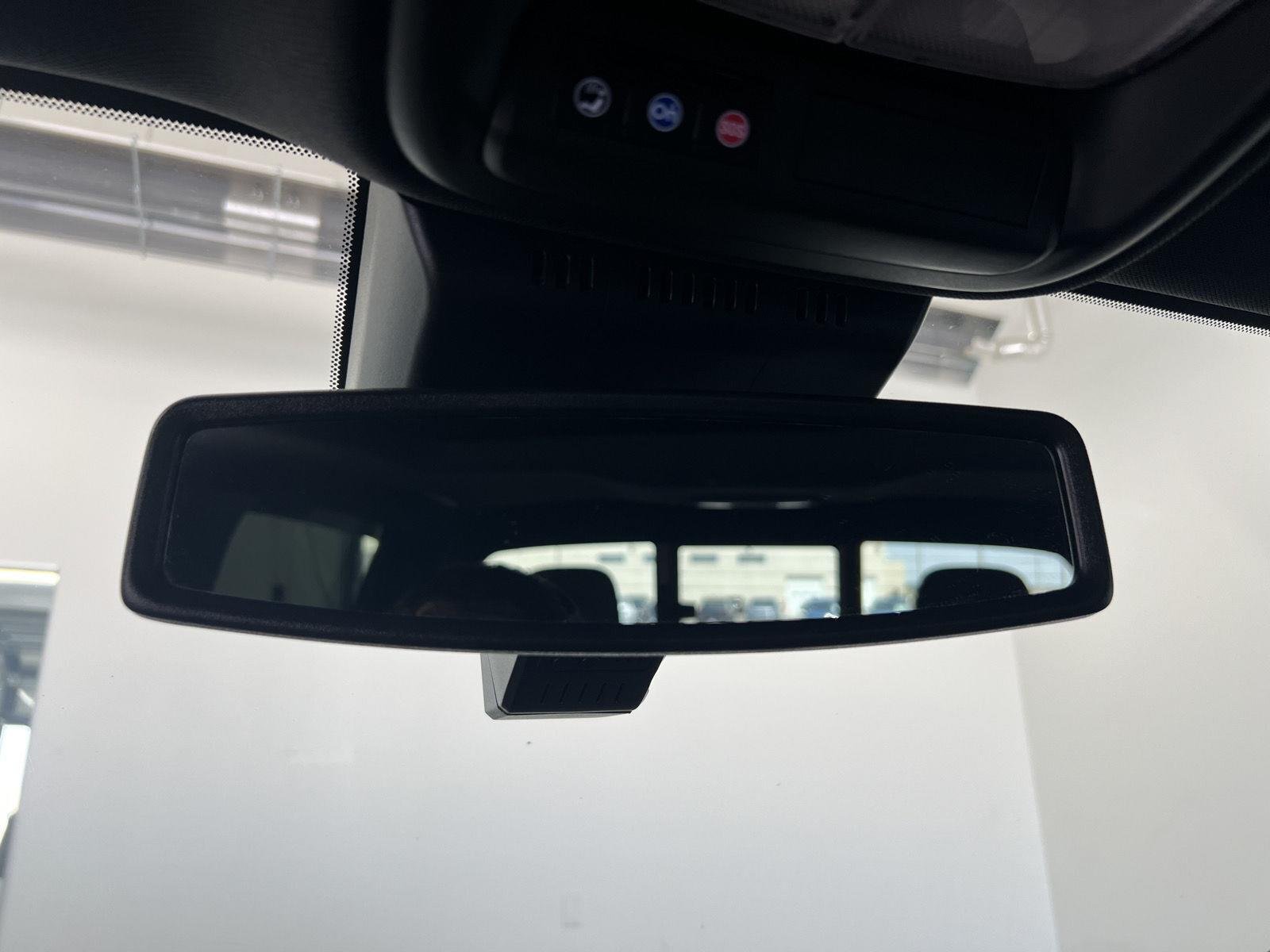 Used 2024 Summit White Chevrolet 4WD ZR2 image 25