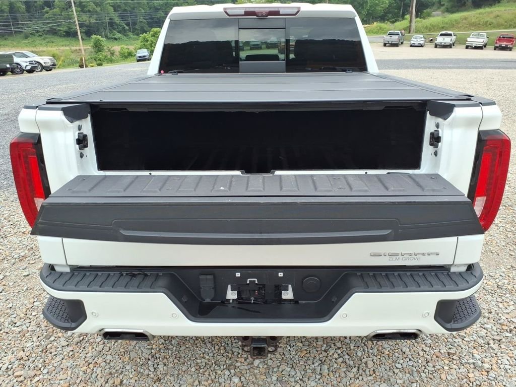 Used 2020 White GMC Denali image 23