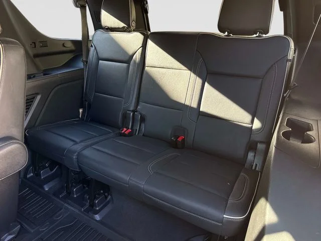 Used 2022 Black GMC SLT image 21
