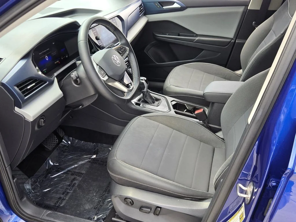 Certified Used 2023 Blue Volkswagen 1.5T SE image 11
