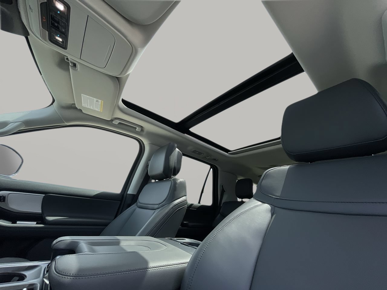 New 2027 Star White Metallic Tri-Coat Ford Active image 20
