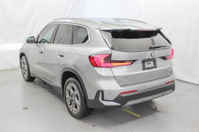Used 2023 Space Silver BMW xDrive28i image 7