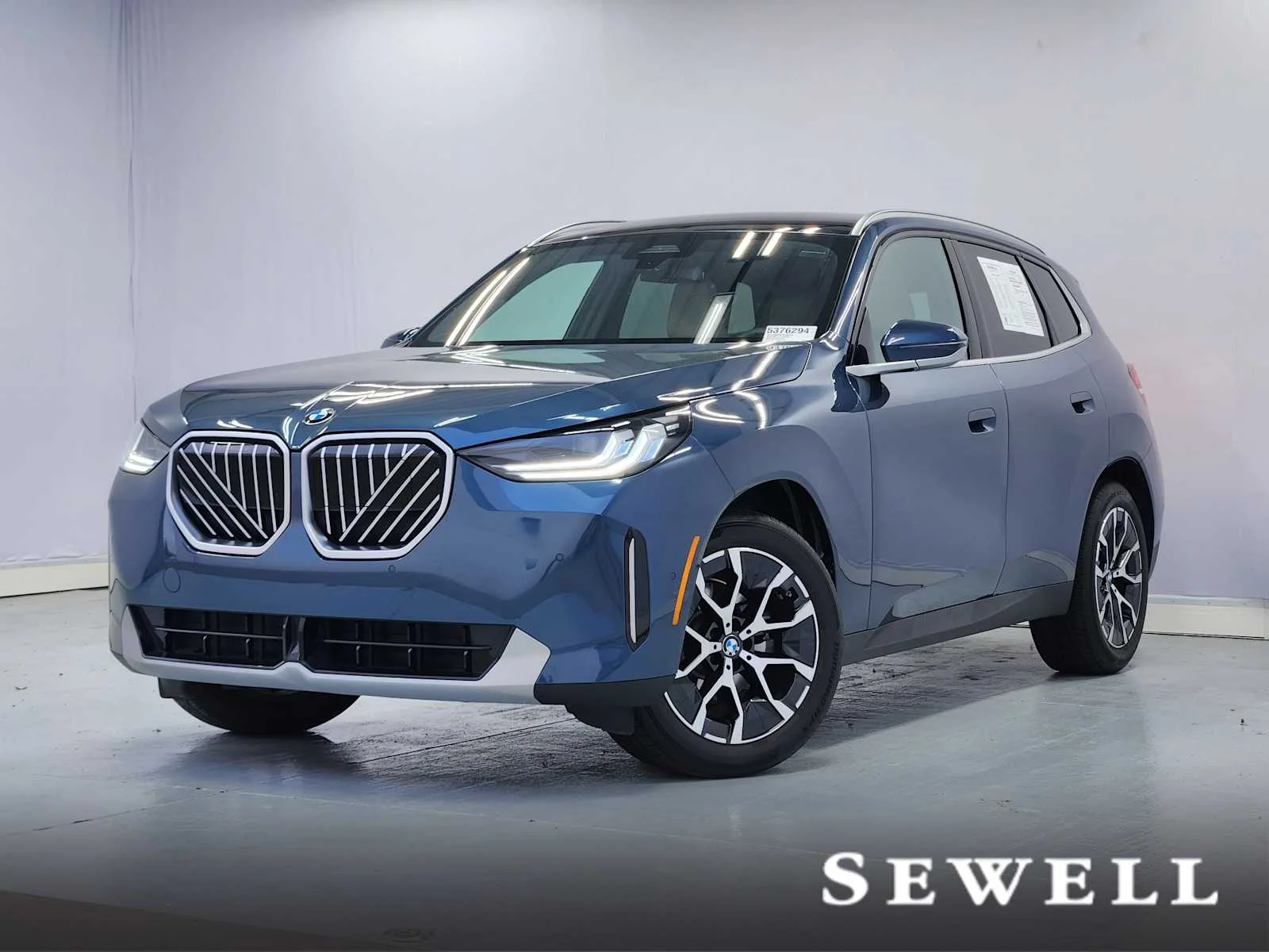 2026 BMW X3 30 XDRIVE's photo