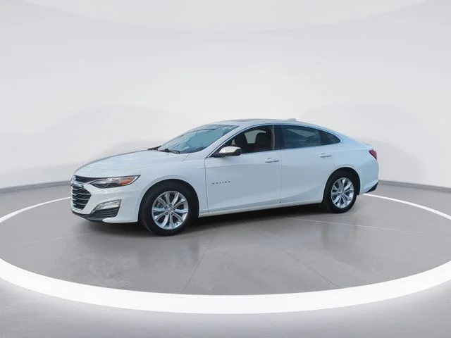 Used 2024 White Chevrolet LT image 4