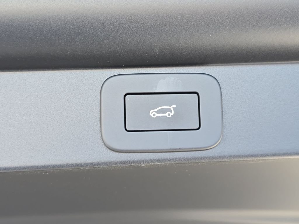 New 2026 Batumi Gold Land Rover SE LWB image 14