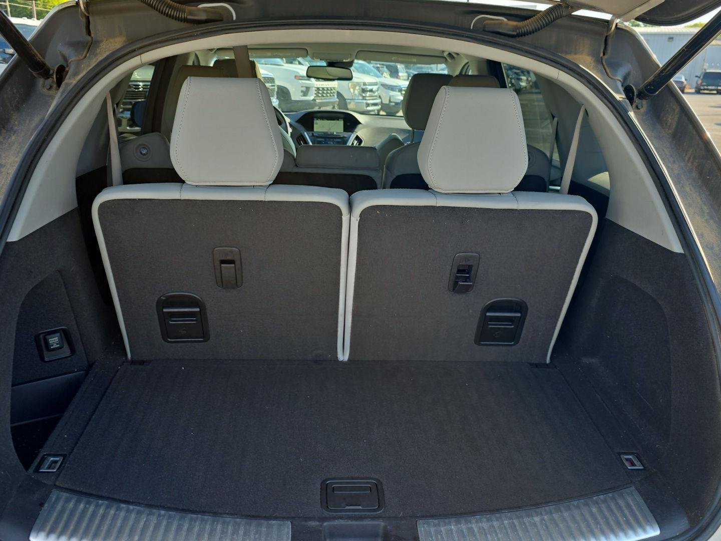 Used 2014  Acura Tech Pkg image 6