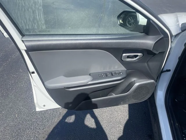 2025 Kia K4 LXS - Photo 14