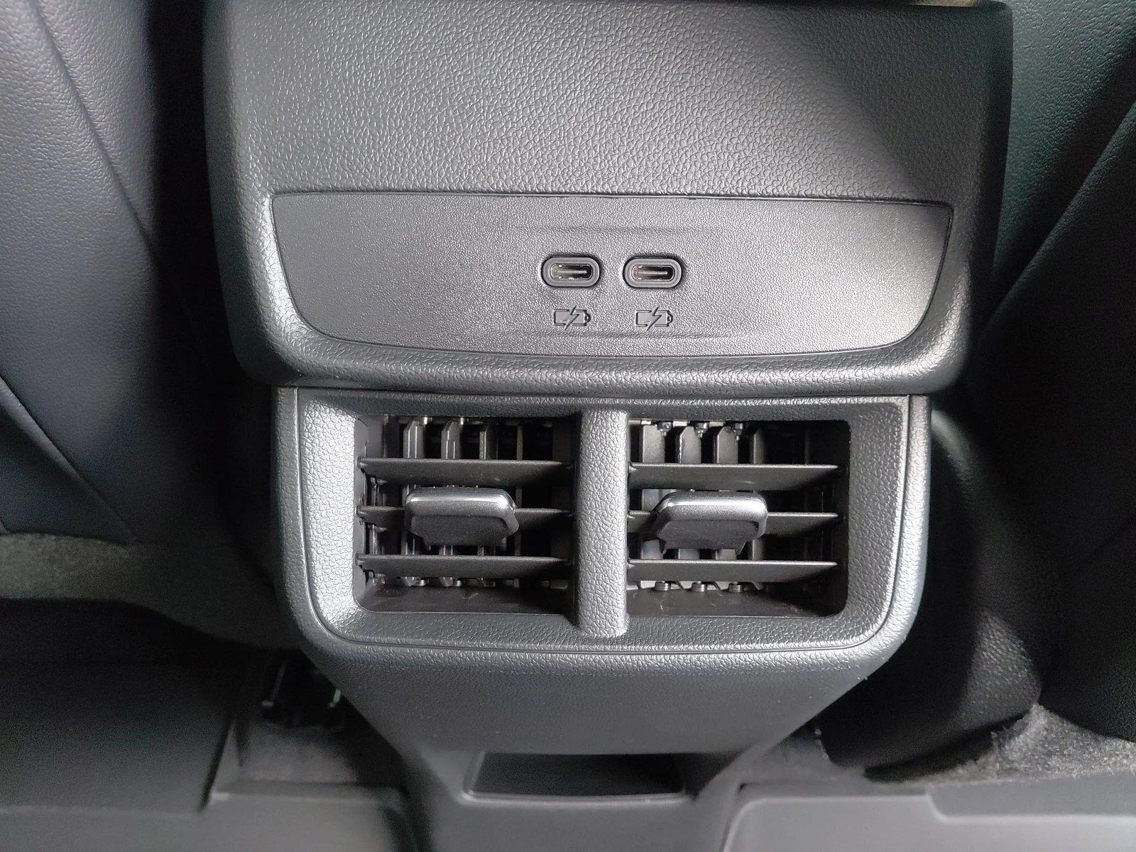 2027 Chevrolet Equinox LT - Photo 30