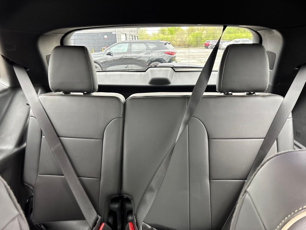 Used 2023 Black Chevrolet Premier image 15