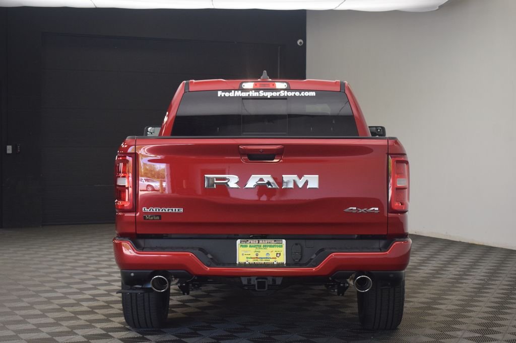 New 2026 Molten Red Pearl-Coat Exterior Paint RAM Laramie image 10