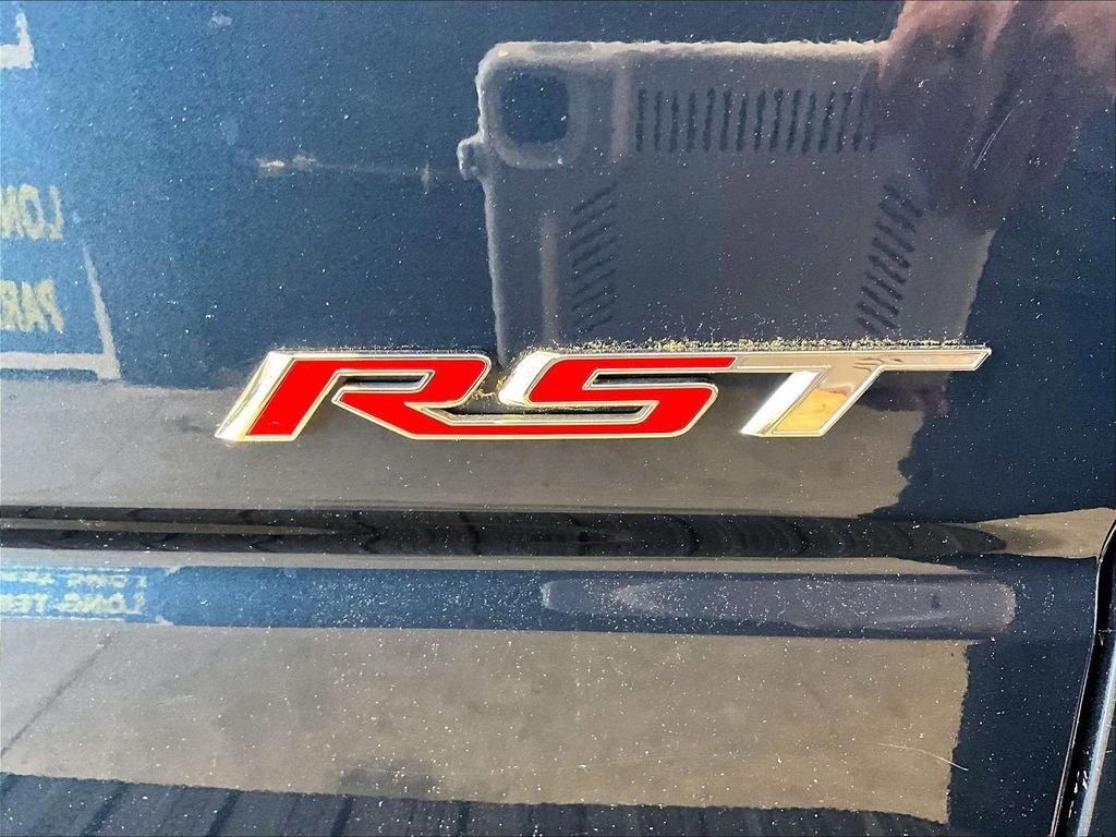 Used 2019 Blue Chevrolet RST image 29