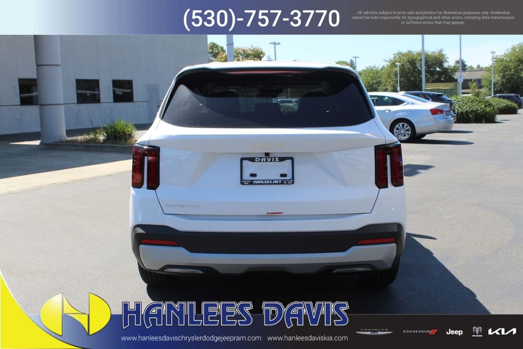 New 2026 Glacial White Pearl Kia LX image 8
