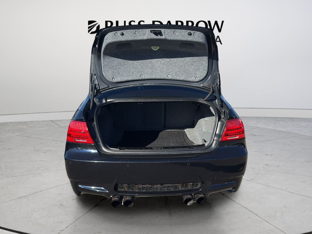 Used 2011  BMW Base image 26