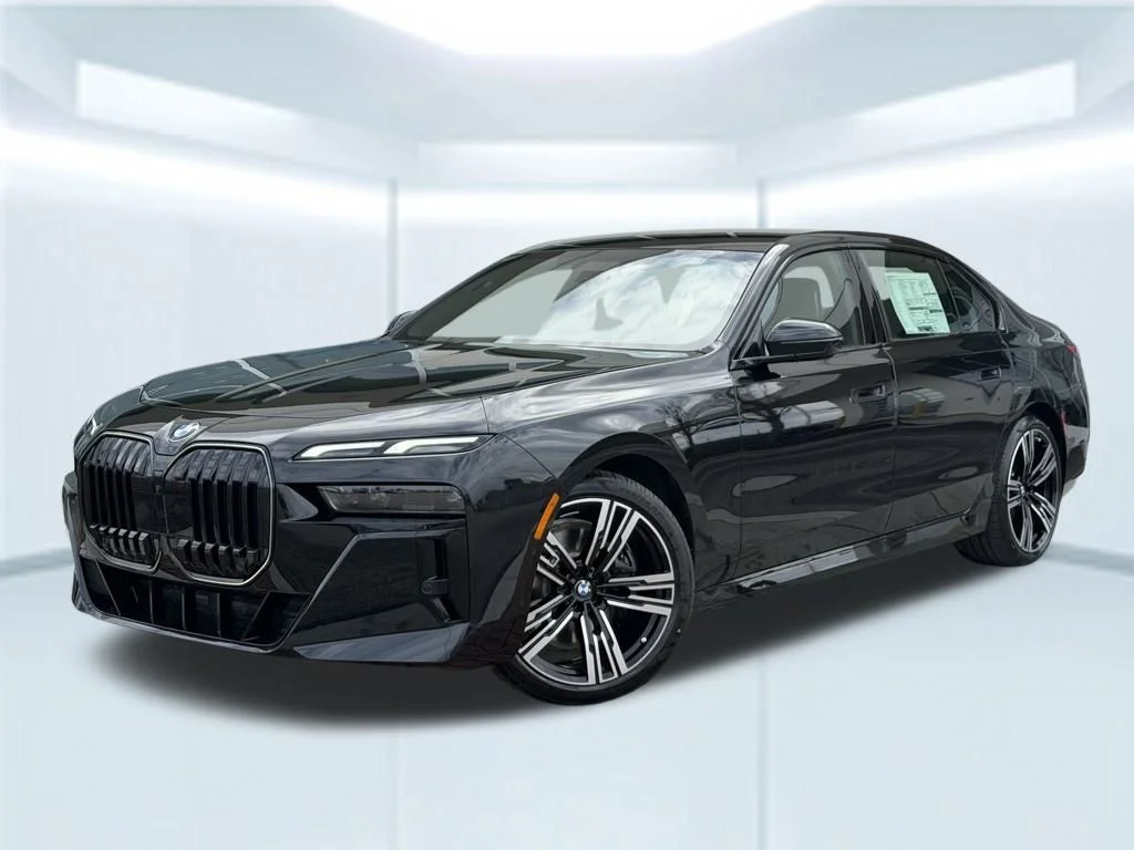 2026 BMW 740i