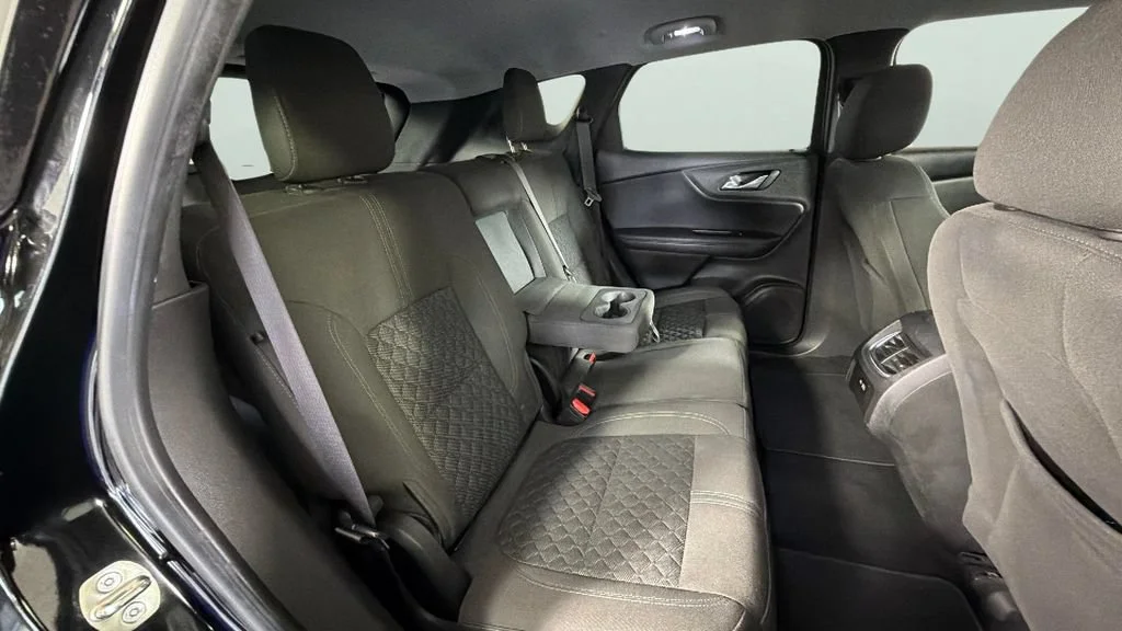 Used 2019 BLACK Chevrolet FWD 4dr w/1LT image 29