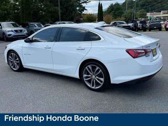 Used 2022 White Chevrolet LT image 7