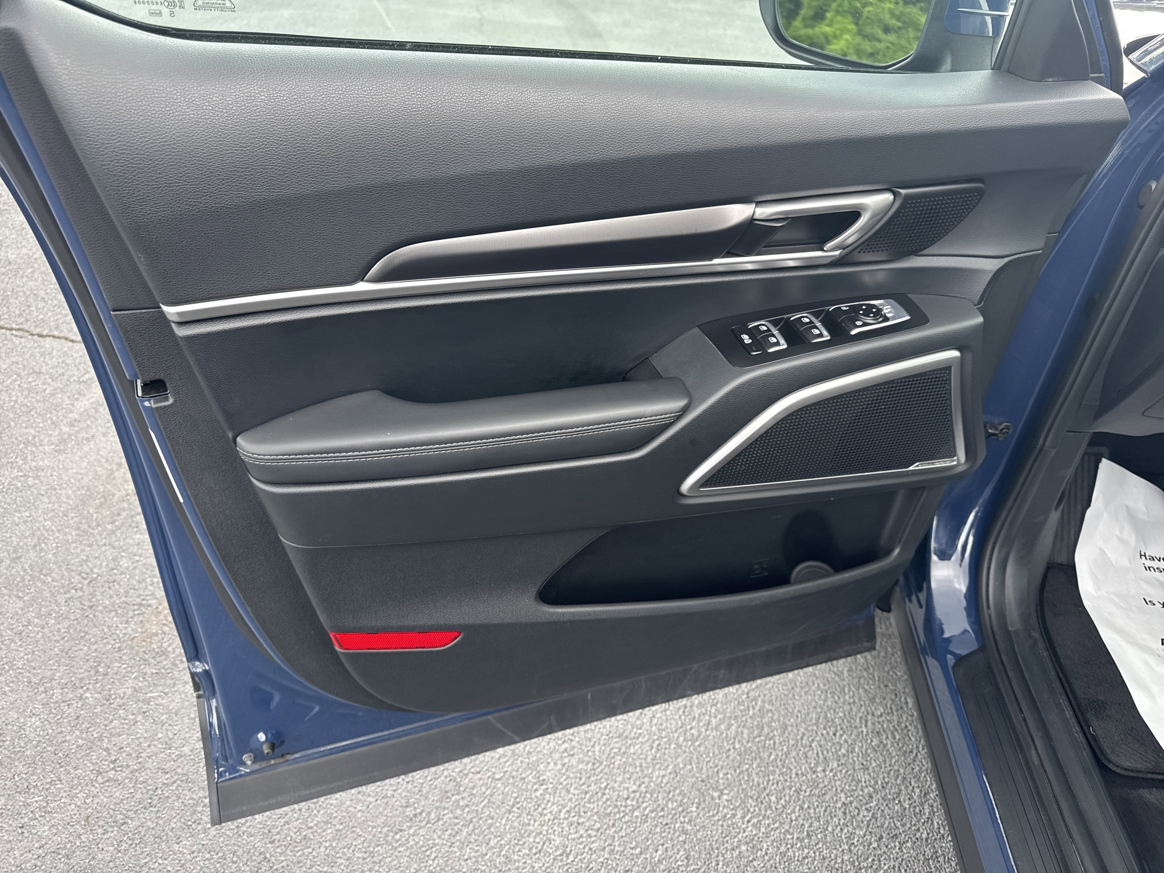 Used 2025 Midnight Lake Blue Kia S image 23