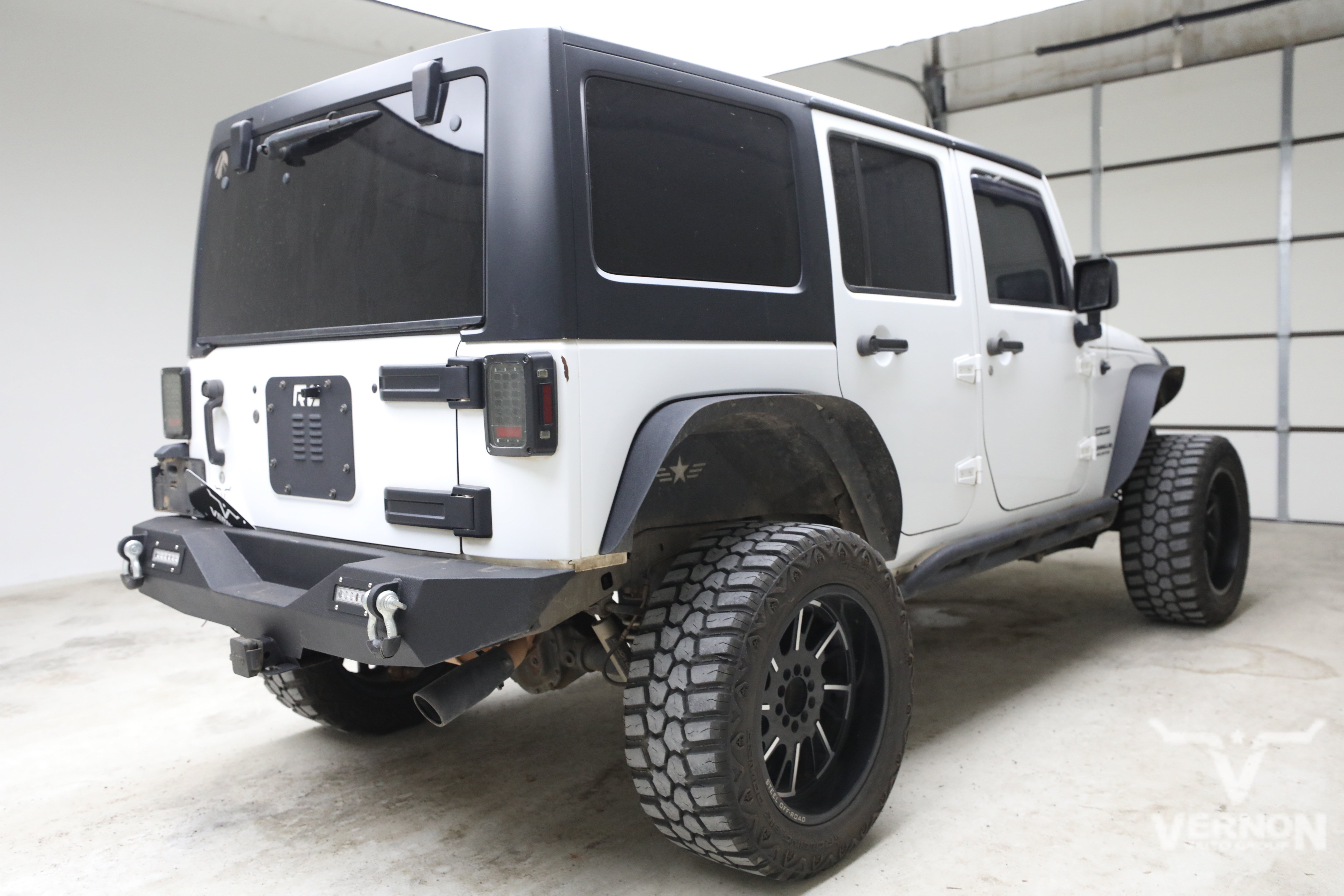 Used 2015 Bright White Clearcoat Jeep Y image 4