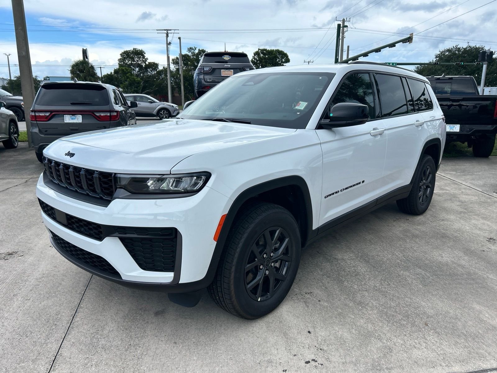 2027 Jeep Grand Cherokee L