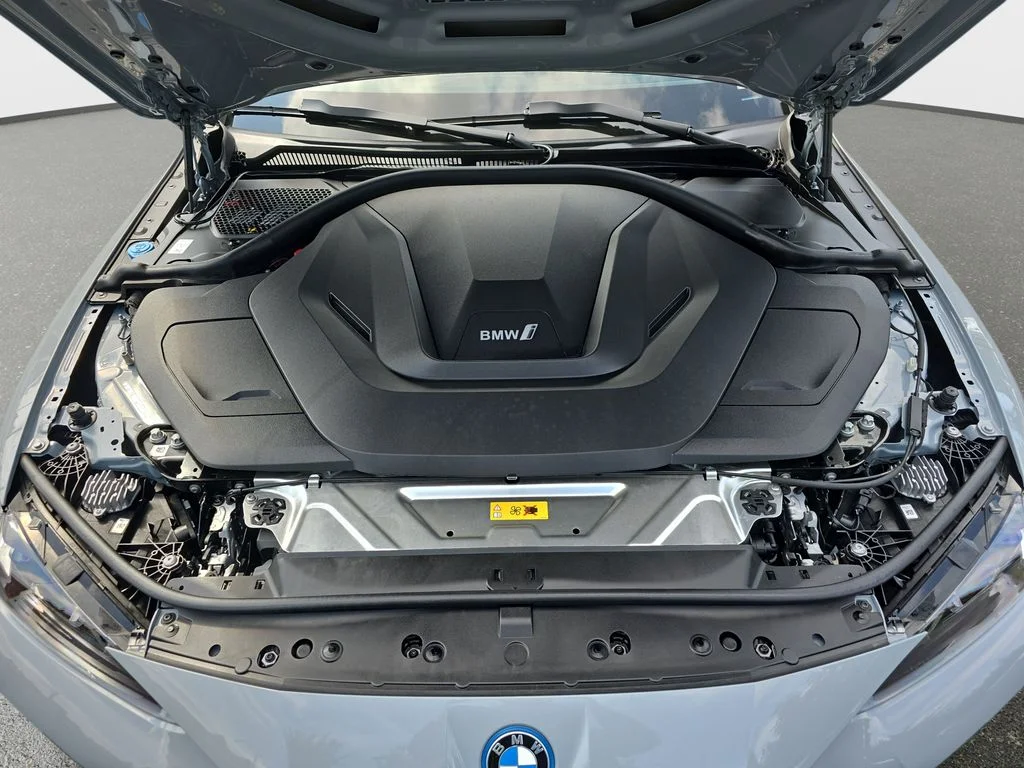Used 2024 Gray BMW M50 image 34