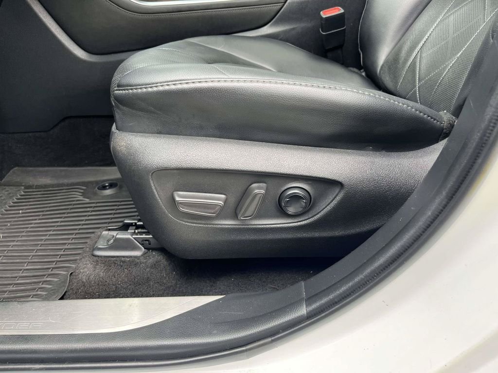 Used 2023 Beige Toyota Platinum image 16