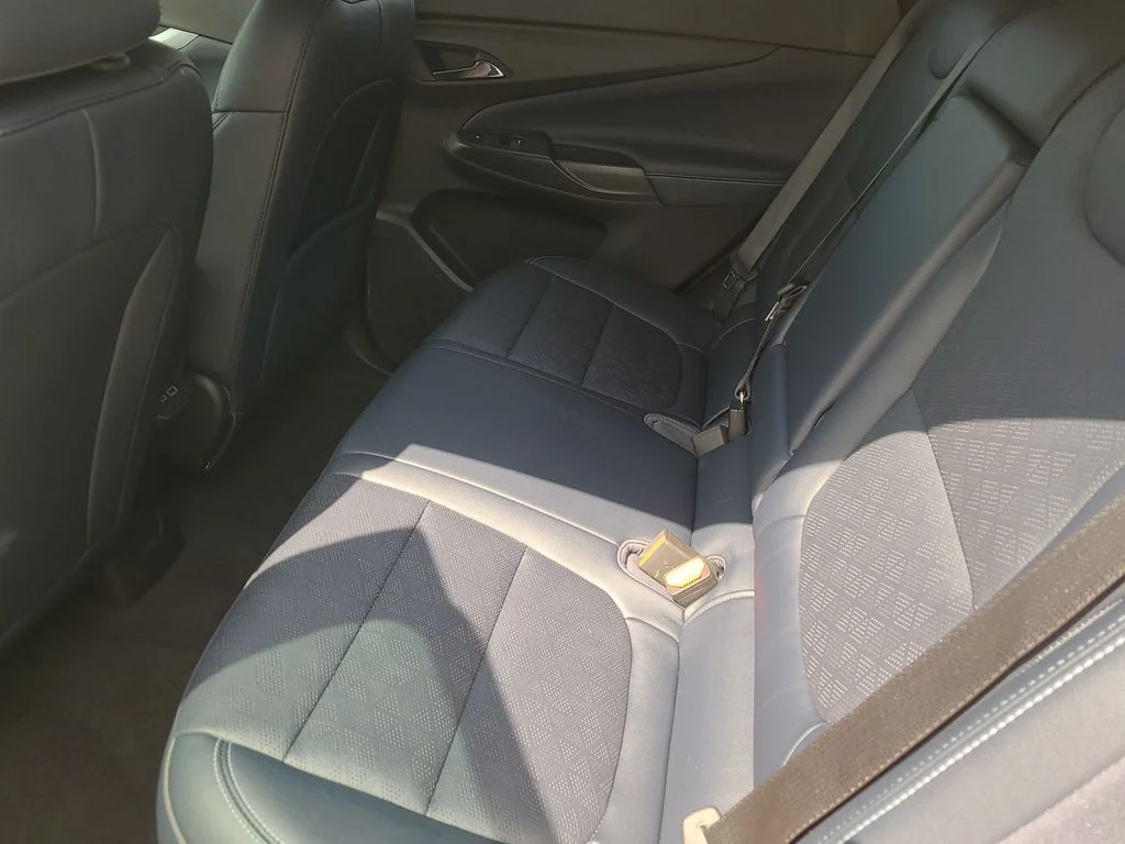 Used 2023 White Chevrolet Premier image 17