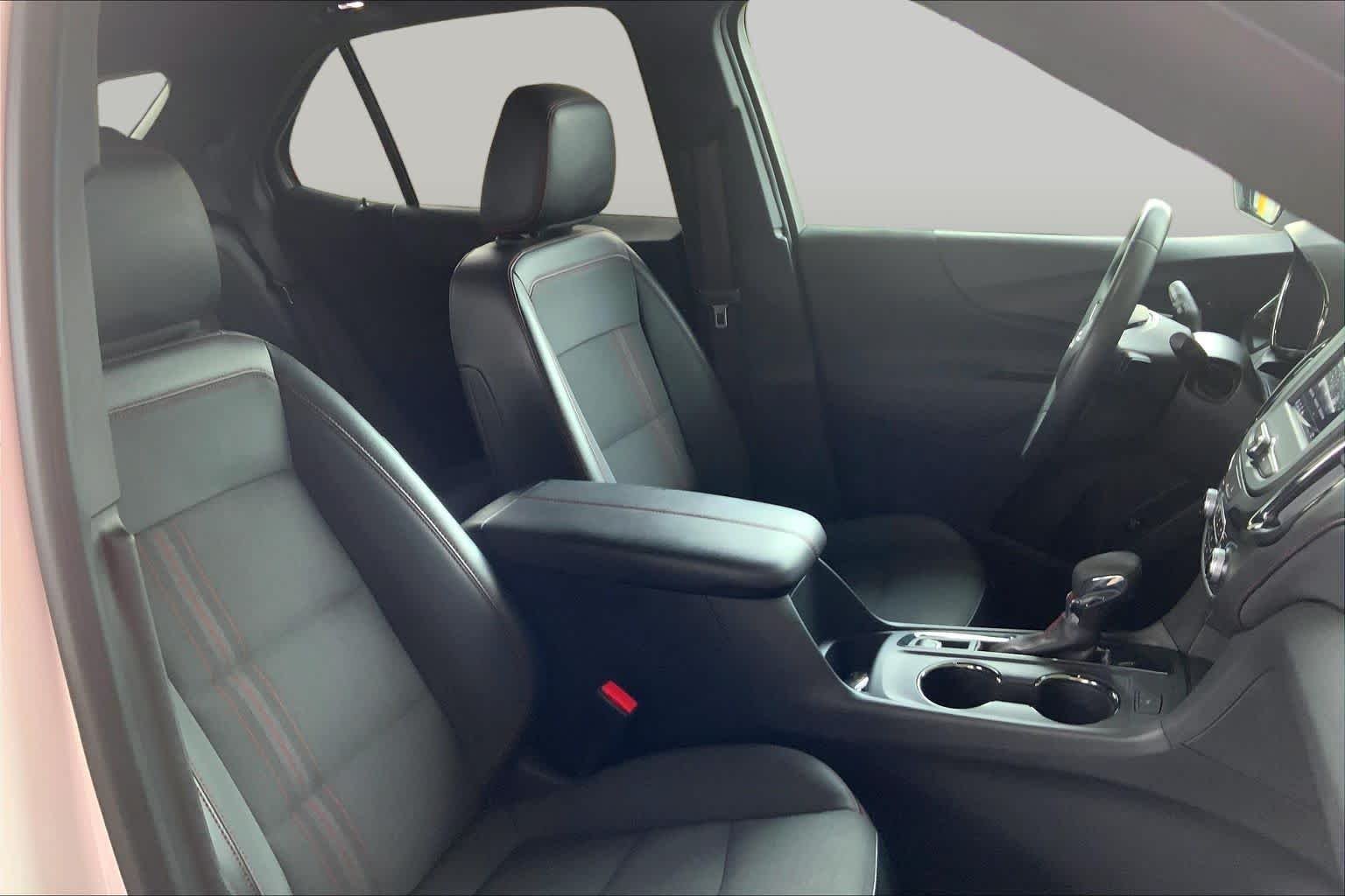 Used 2023 Summit White Chevrolet RS image 9
