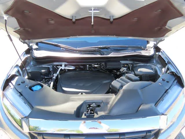 New 2026 Solar Silver Metallic Honda RTL image 8