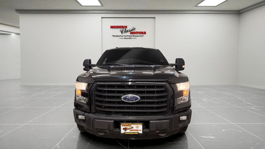 Used 2016 Black Ford XLT image 2