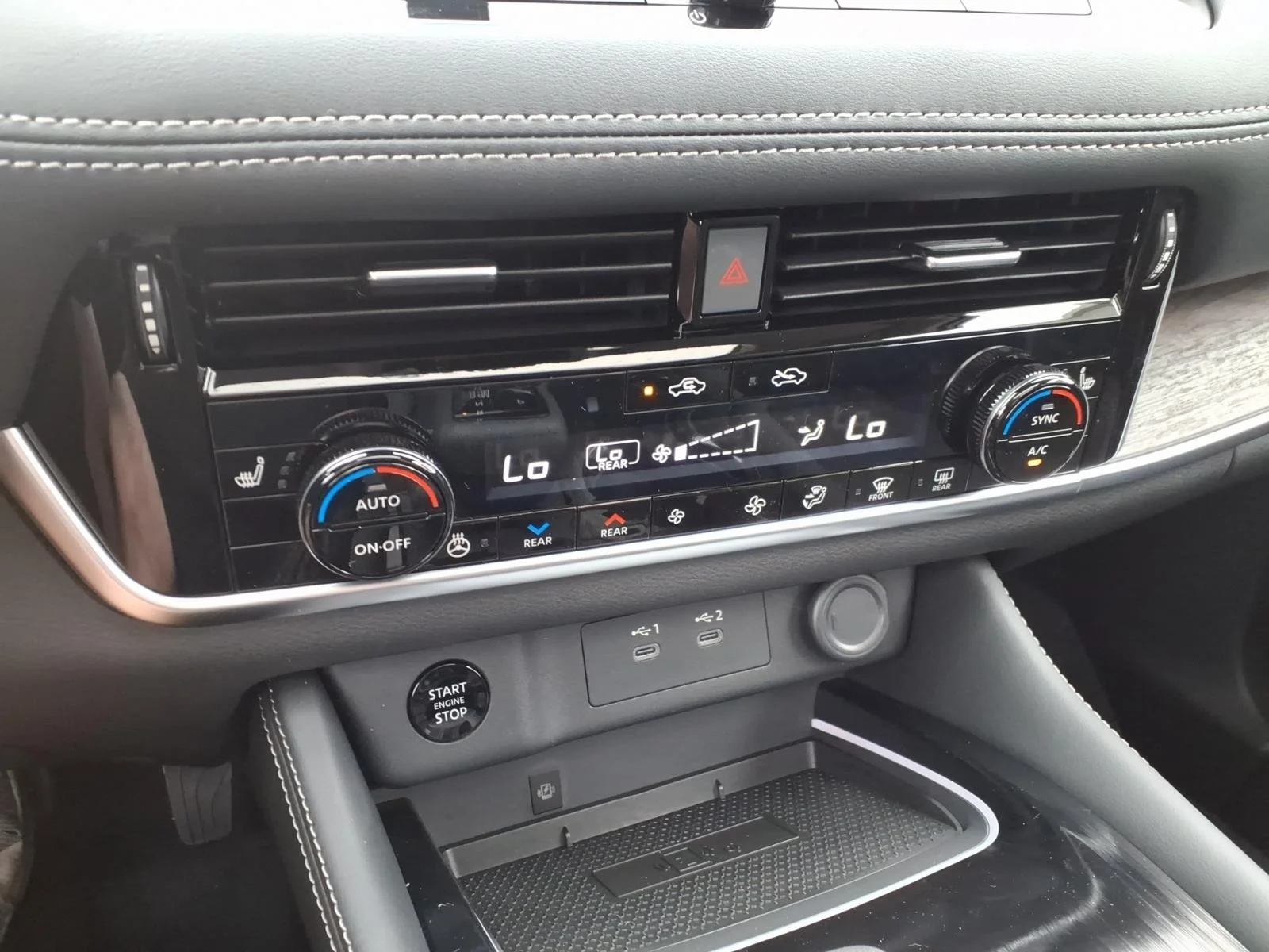 2026 Nissan Rogue Platinum Silver at Robbins Nissan