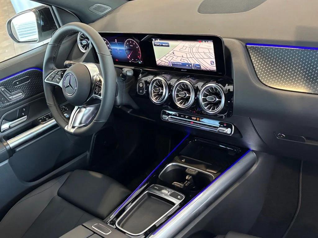 Used 2026 White Mercedes-Benz GLA 250 image 35