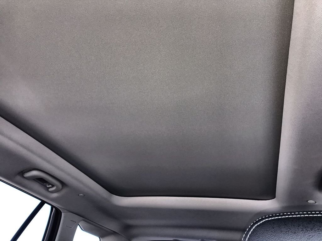 Used 2023 Silver GMC Denali image 22