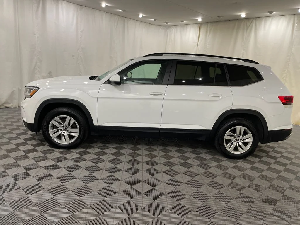 Used 2021 Pure White Volkswagen 2.0T S image 9