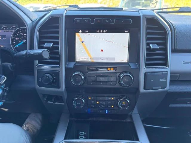 Used 2019 Silver Ford Lariat image 32