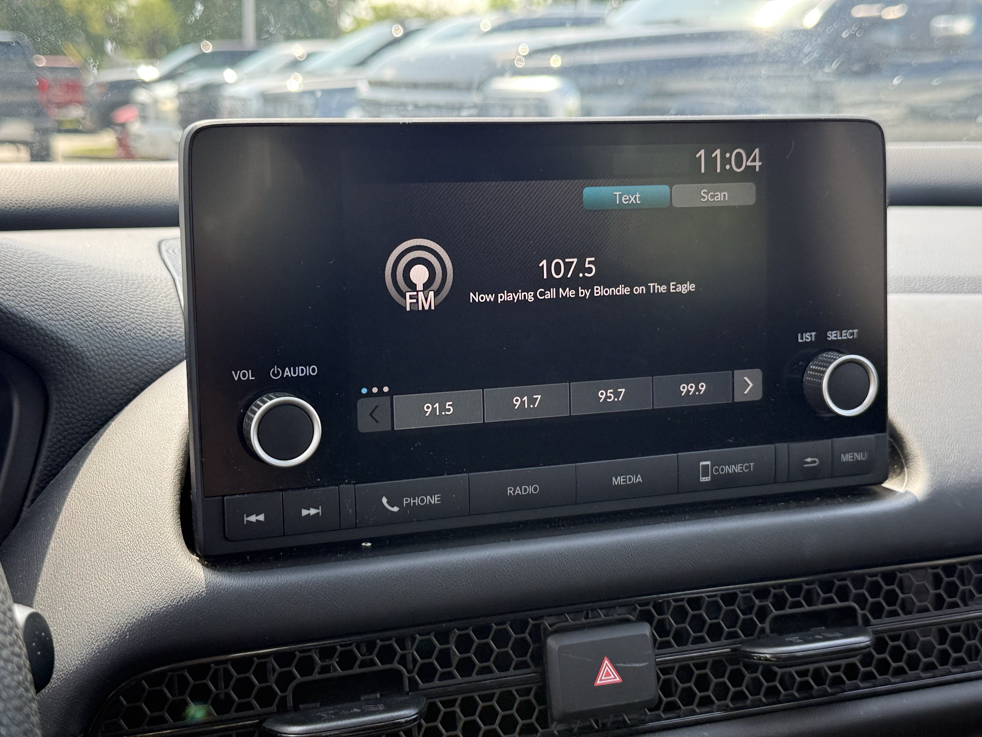 2025 Honda HR-V LX - Photo 19
