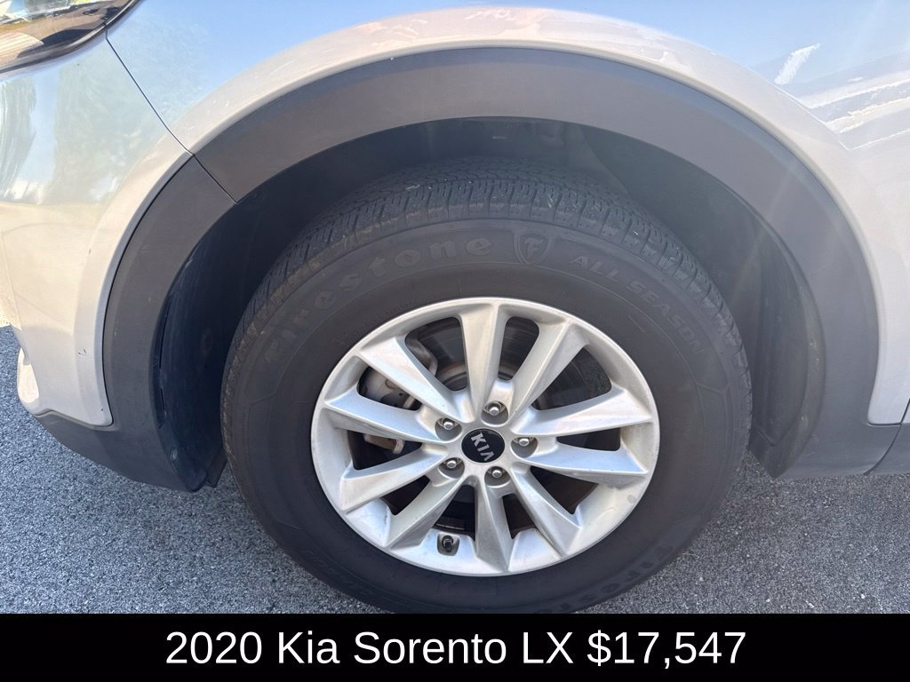 Used 2020 Sparkling Silver Kia LX image 9