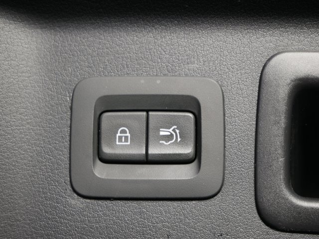 Used 2024 Machine Gray Metallic Mazda S AWD image 15