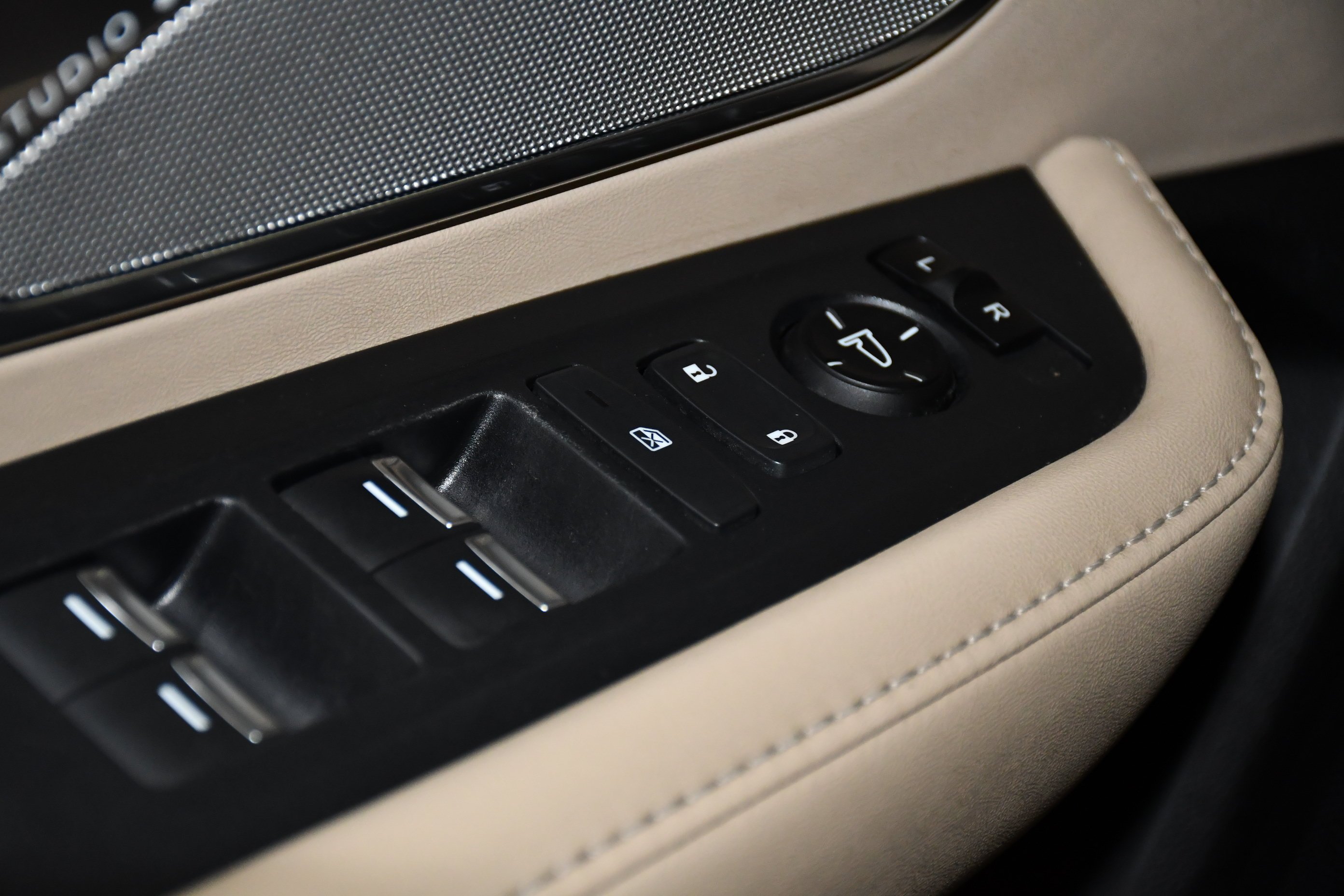 Used 2019 Maroon Acura w/Advance Pkg image 33