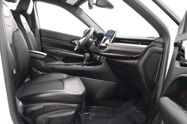 Used 2024 White Jeep Trailhawk image 40