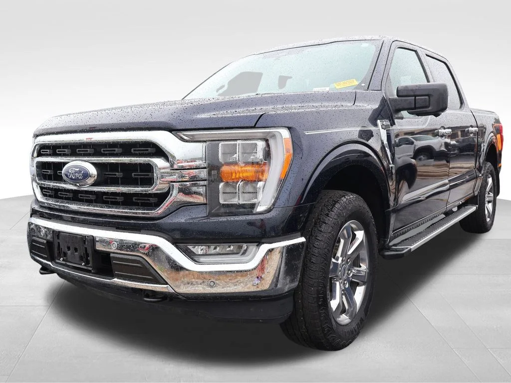 Used 2022 Blue Metallic Ford XLT image 9