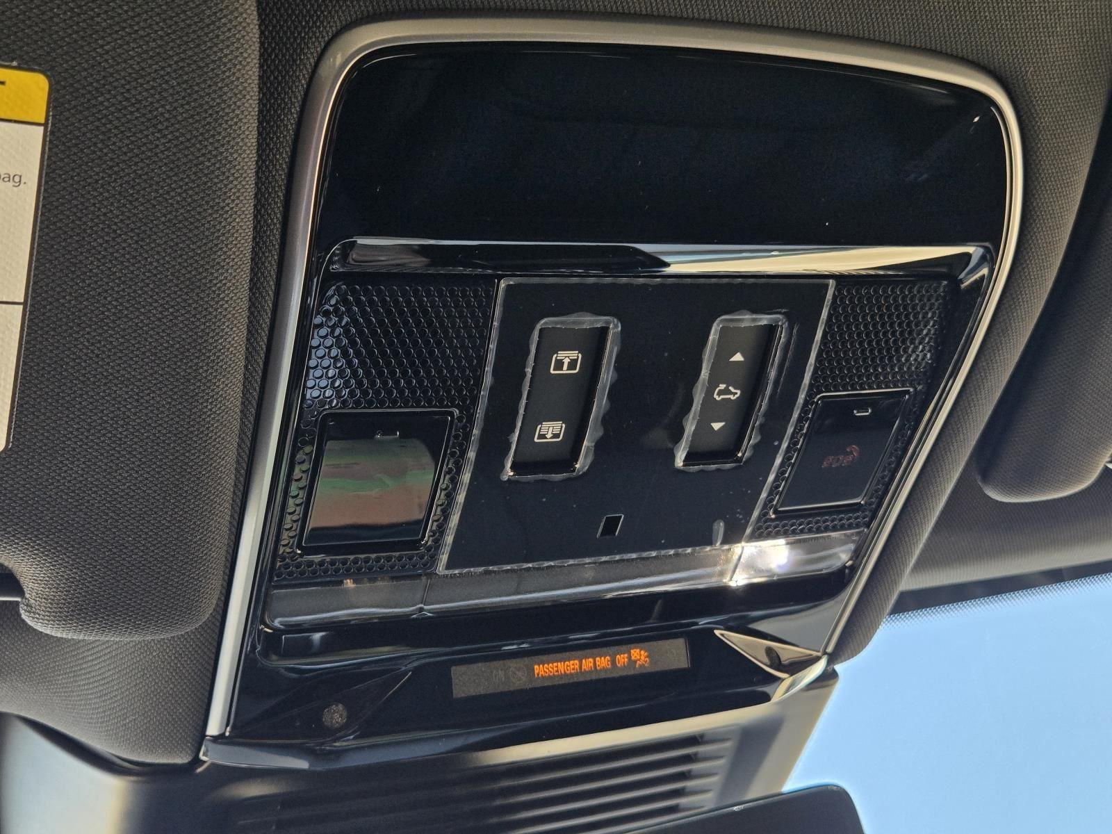 New 2026 Santorini Black LAND ROVER  image 33