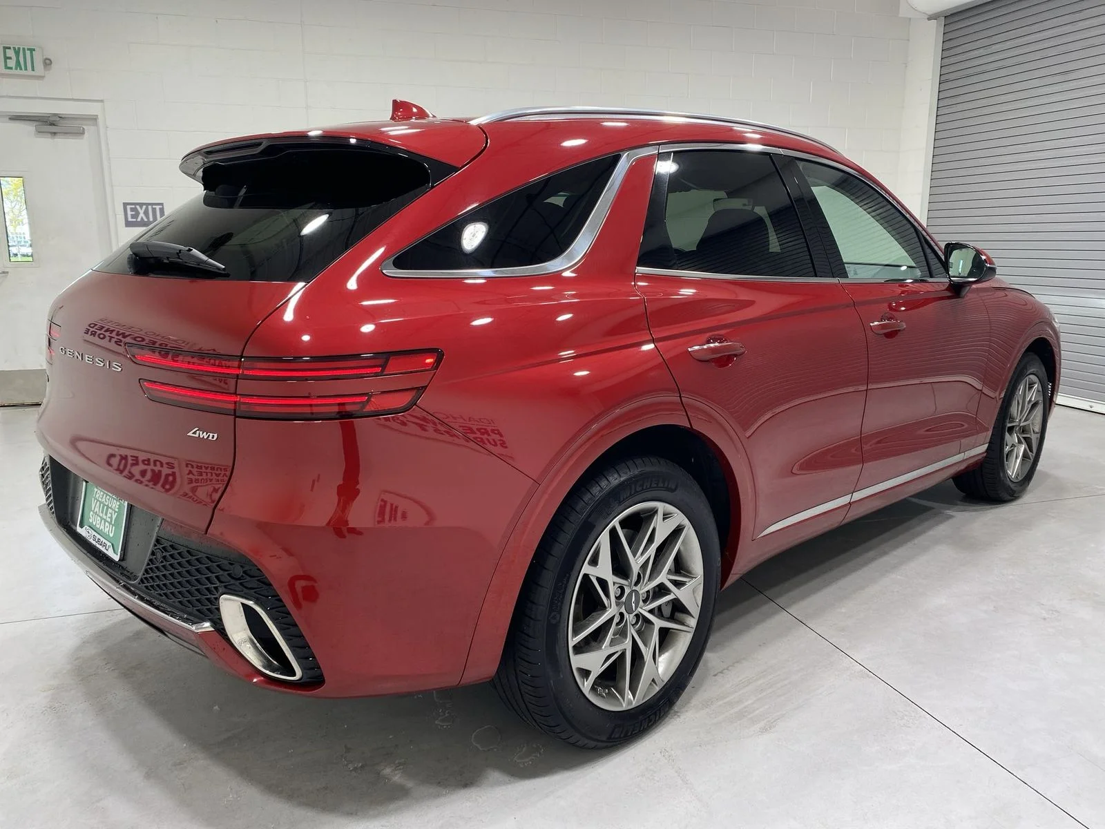 2025 GENESIS GV70 Standard - Photo 8