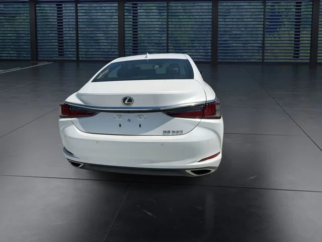 Used 2024 White Lexus 350 image 7