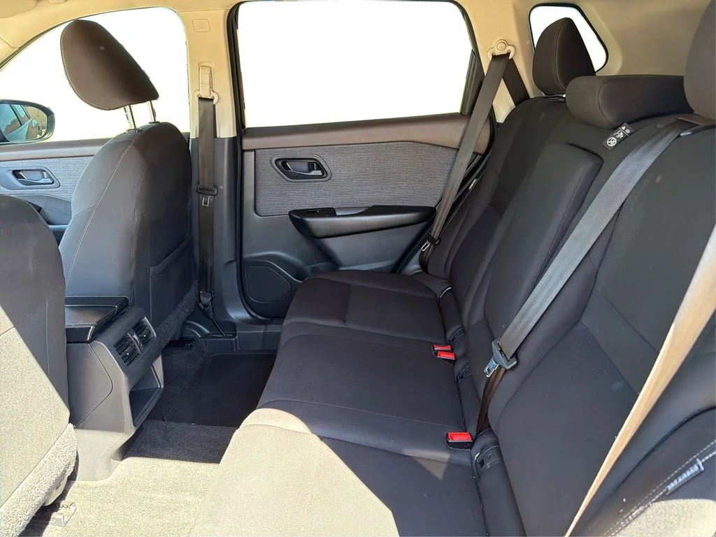 Used 2023 Super Black Nissan S image 11