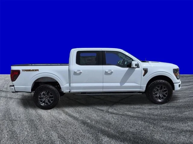 New 2026 Oxford White Ford Tremor® image 3