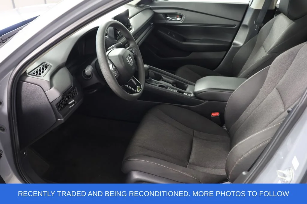 Used 2025 Gray Honda SE image 19