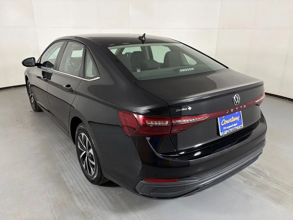 Used 2025 Black Volkswagen 1.5T S image 6